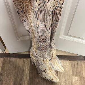 Sexy Snake Print Knee-High Boots